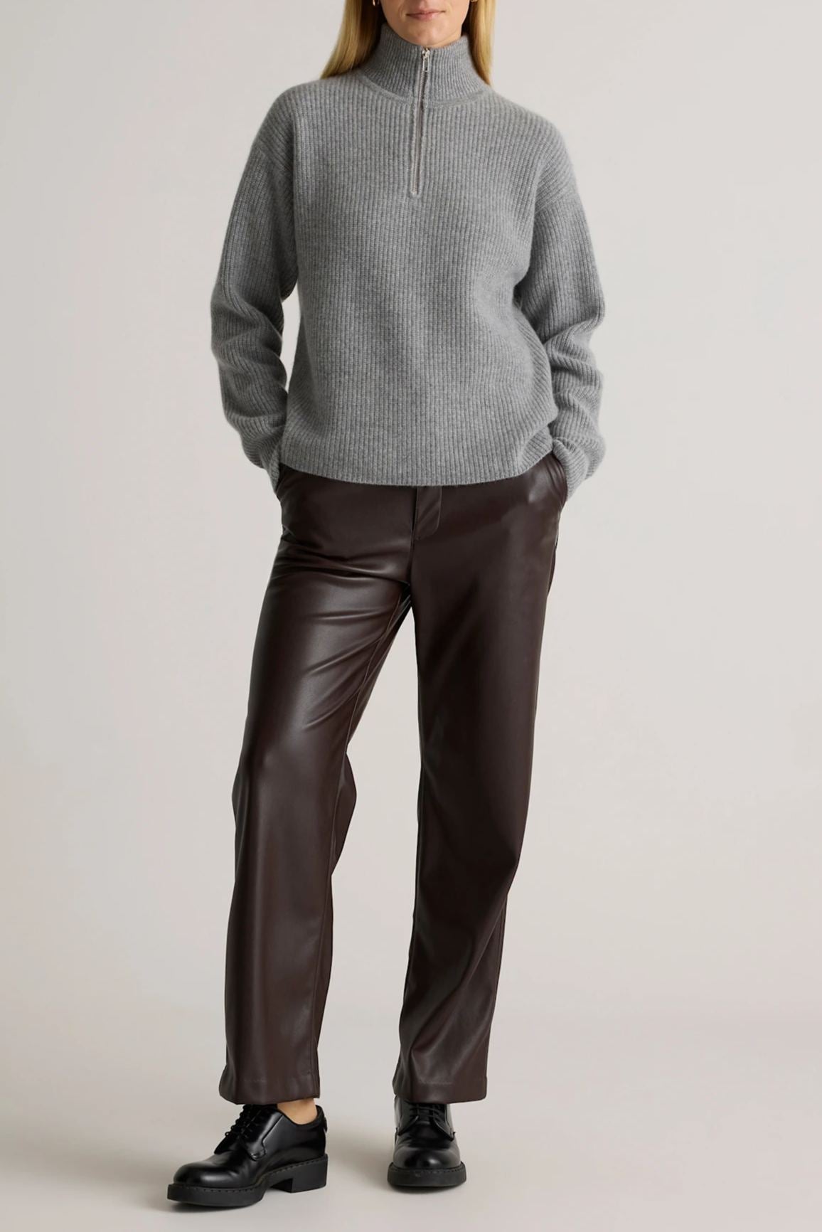 Women's Casual Half-Zip Ribbed Knit Pullover - Chic Mock Neck Knitwear for Work & Weekend